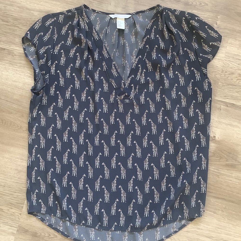 H&M size 10 Giraffe print top